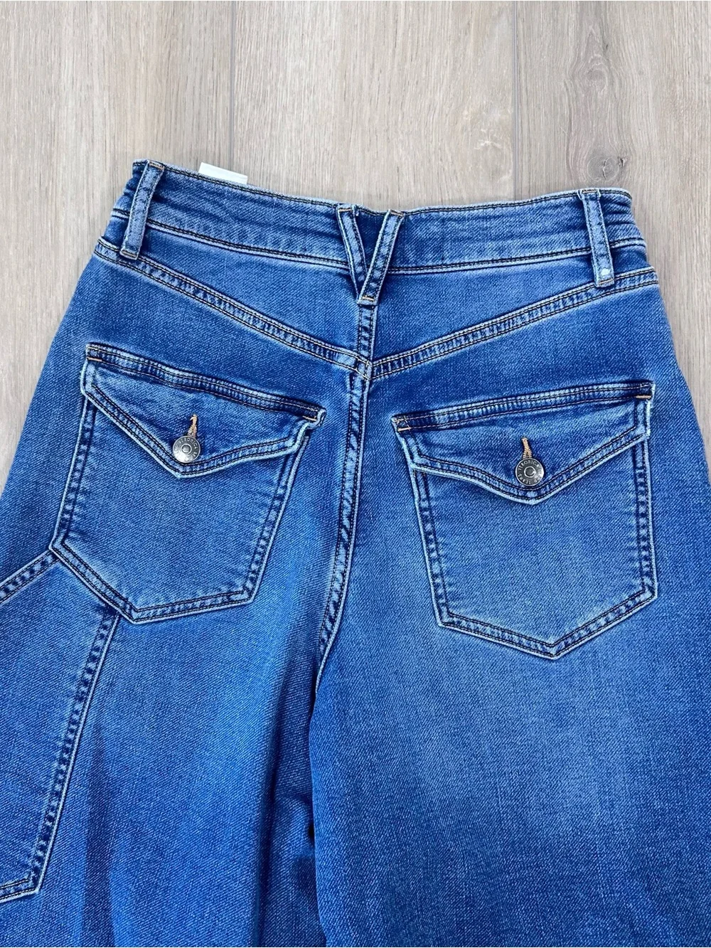 VERONICA BEARD Freddy extra wide leg high rise jeans in ripple haze size 26
